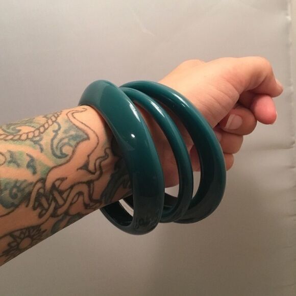 ZENZii Jewelry - ZENZii Set of 3 Acrylic Bangles (E2)